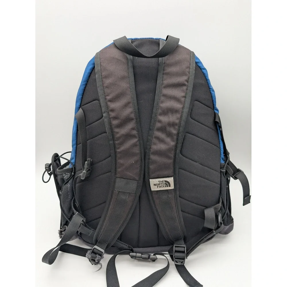 The North Face Slingshot Backpack Blue Grey Hiking Daypack Bungee Cord